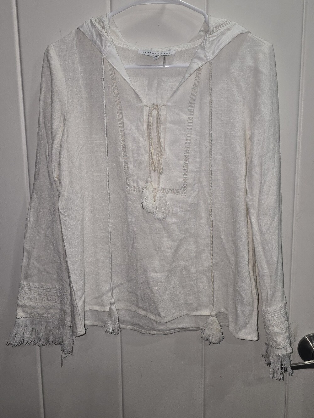 NWOT Endless Rose Boho Tassel Tie Hooded Peasant Top Size: XS